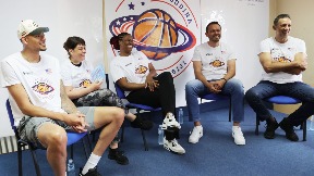 NBA zvezda sa osnovcima